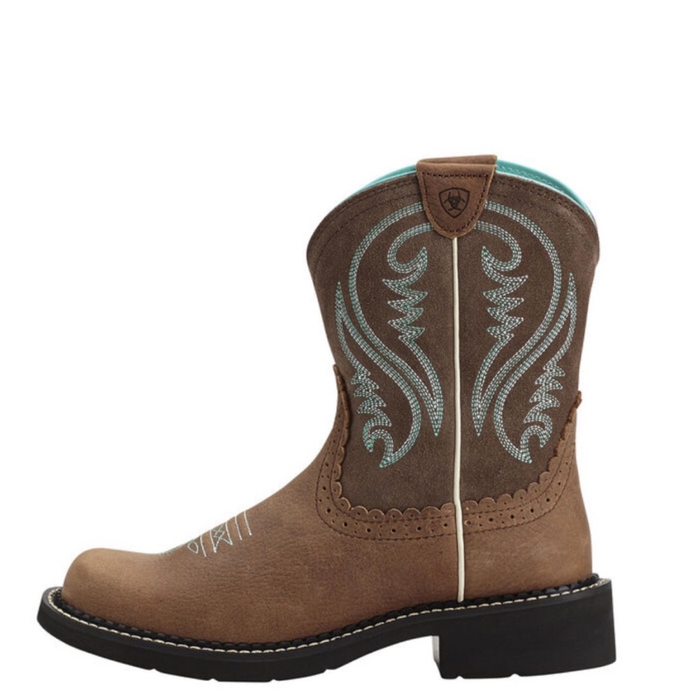ARIAT Women’s Fatbaby Tan /Brown Round Toe Western Bots Size 6,5B